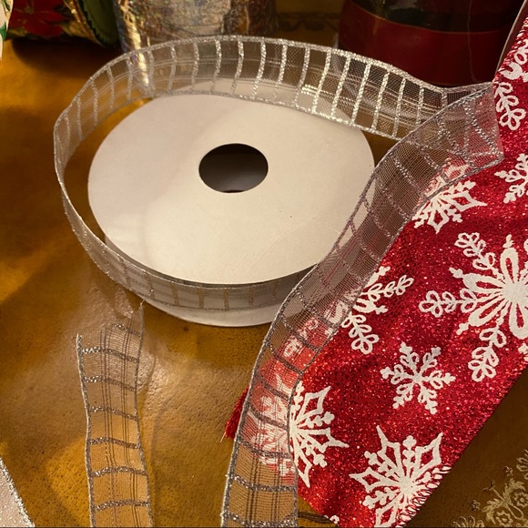 7 rolls of Holiday Ribbon - Picture 5 of 5
